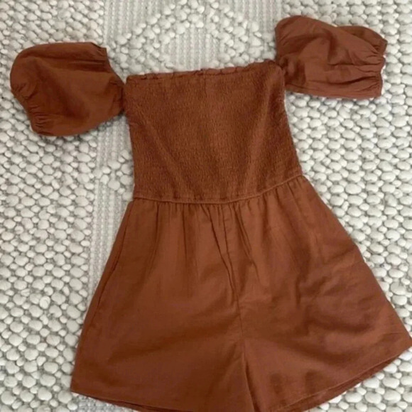 Abercrombie & Fitch Brown Off-Shoulder Romper - Picture 3 of 6